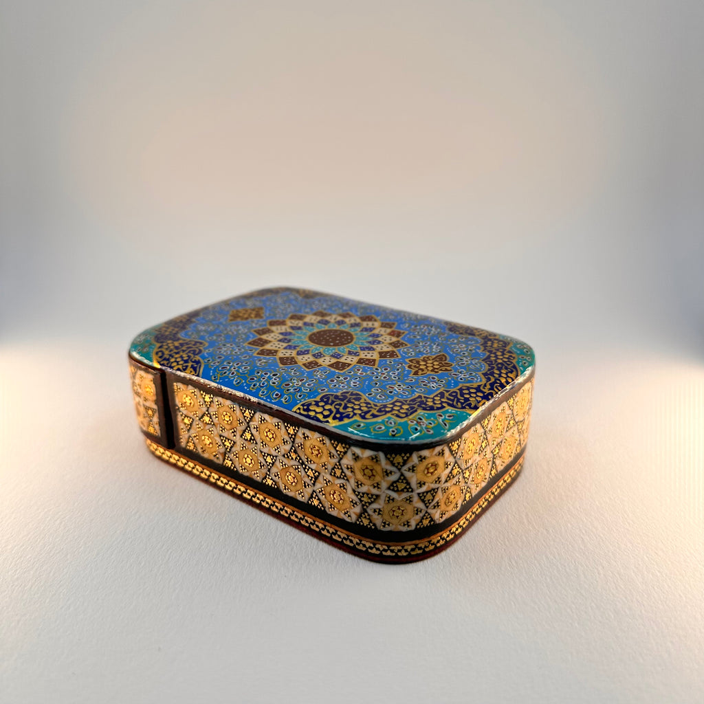 علبة الاكسسورات الصغيرة